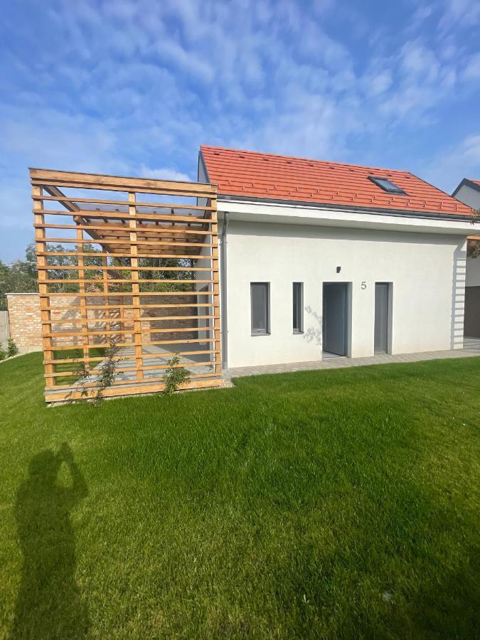Dream Apartman Levél Eksteriør billede